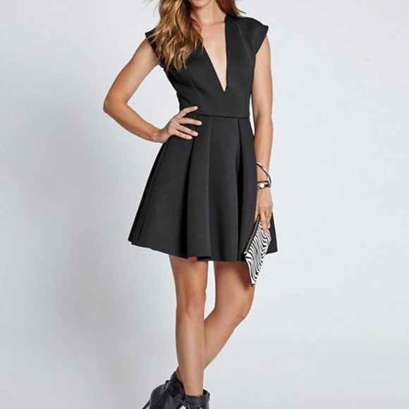 Guess sleeveless scuba knit deep V size XS EUC Plunge evening dress - Picture 13 of 14